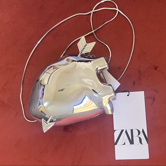 Zara Silver Heart Clutch with Arrow Accent - Picture 1 of 7